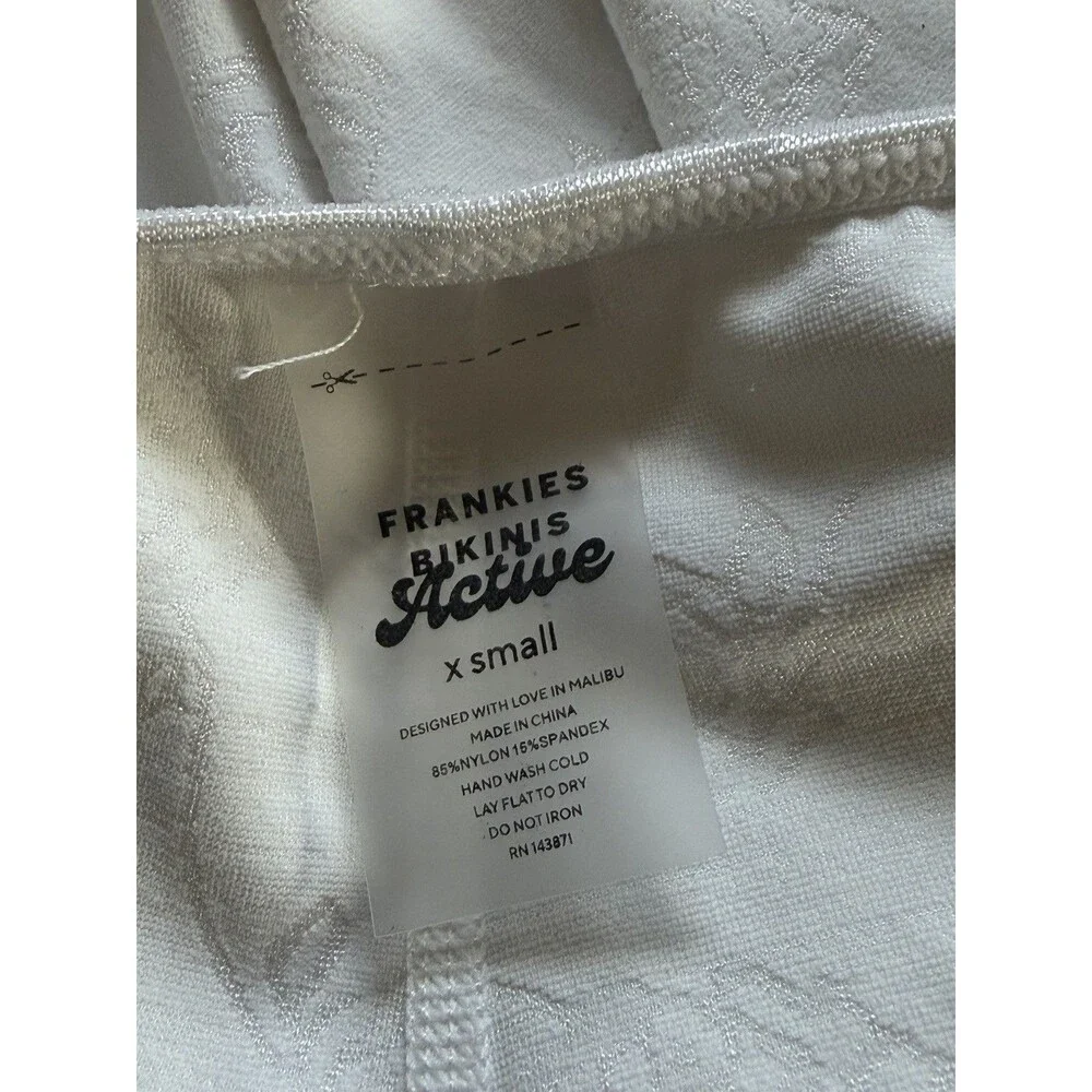 Frankies Bikinis Active XS White Floral Jacquard Swim‎ Cover Up Mini Skirt